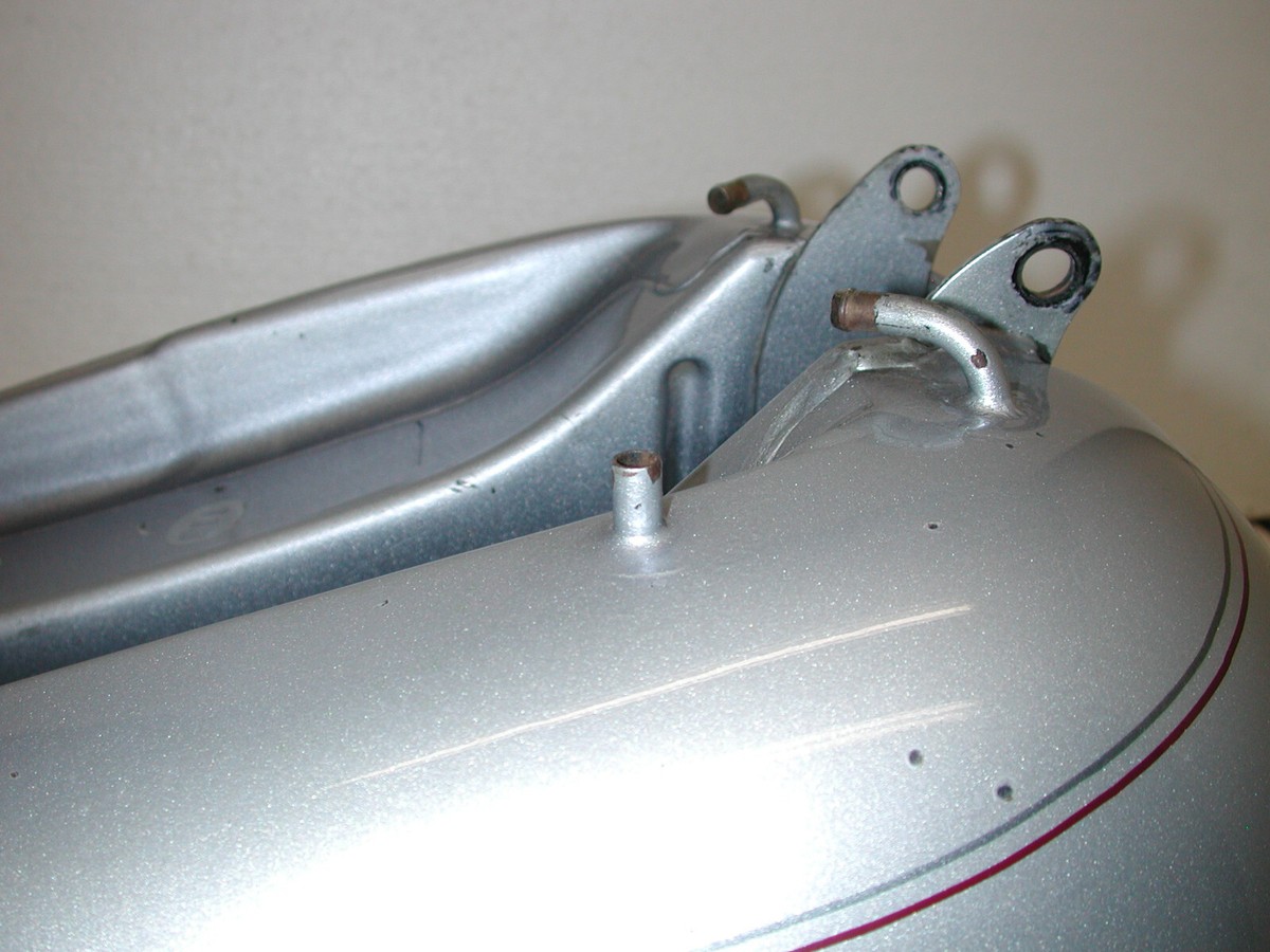 HARLEY DAVIDSON Softail Deuce 2000-2007 FXSTD OEM 62082-00 Fuel