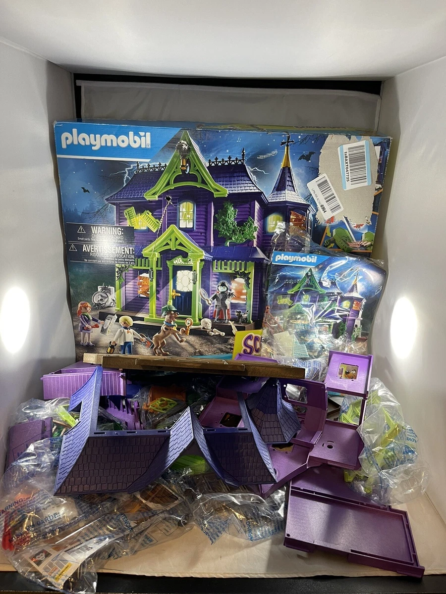 PLAYMOBIL SCOOBY-DOO! Adventure in the Mystery Mansion Playset 