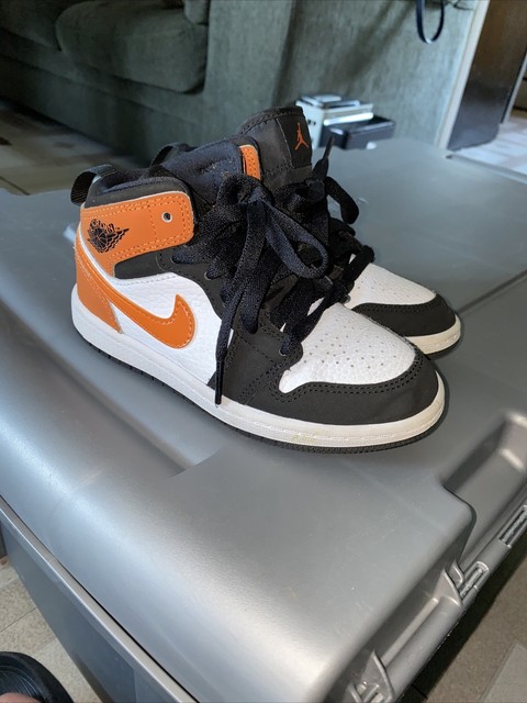 Nike Air Jordan 1 Mid Shattered 