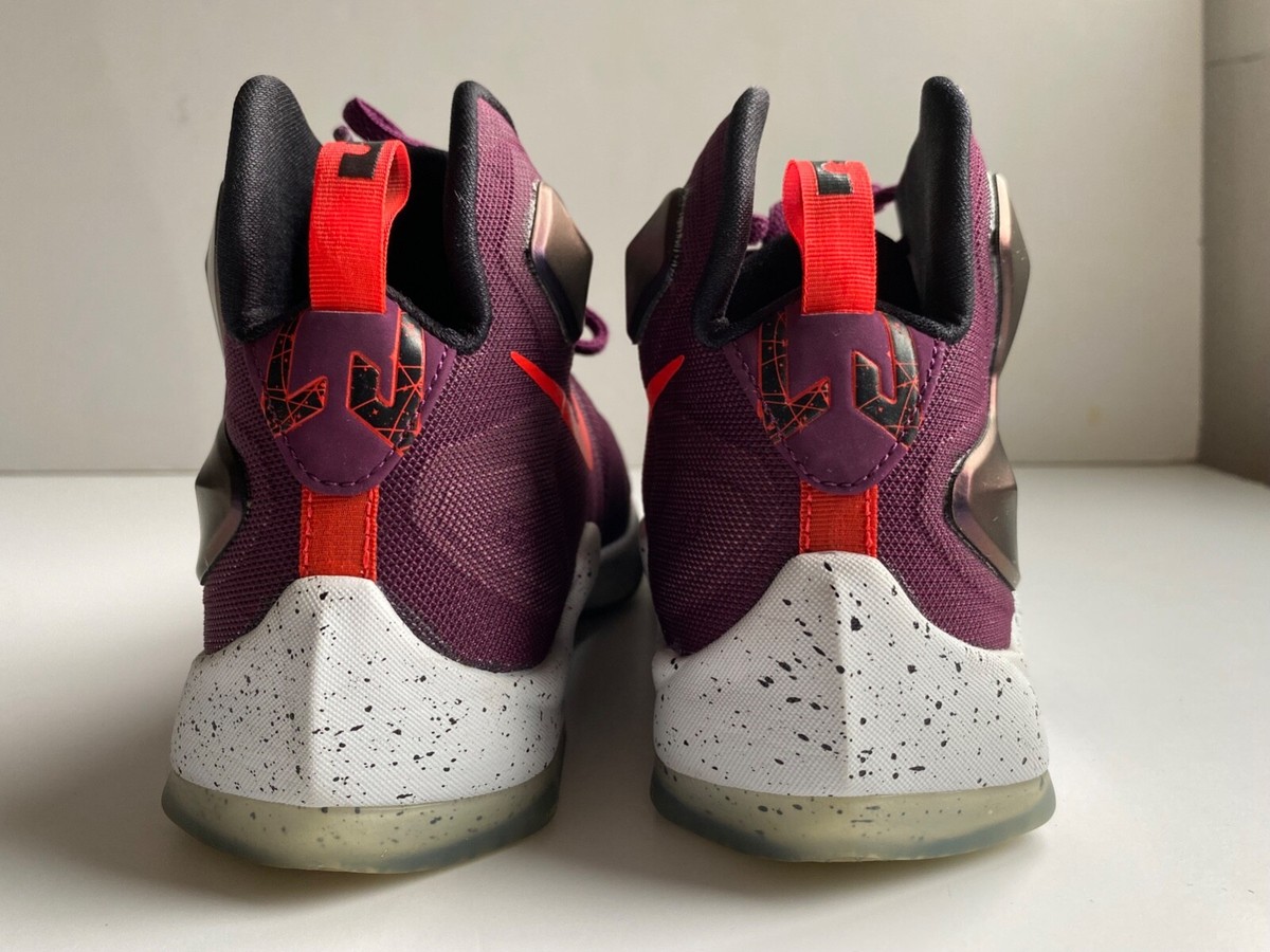 靴 NIKE LEBRON 13 GS 'Mulberry' Nike Lebron 13 Mulberry Size 13 Mens Purple Red White 2015
