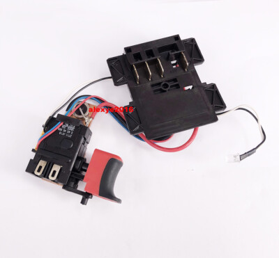 MARQUARDT 2711.4718 Switch 18VDC 25A with Connector and Light 3.43