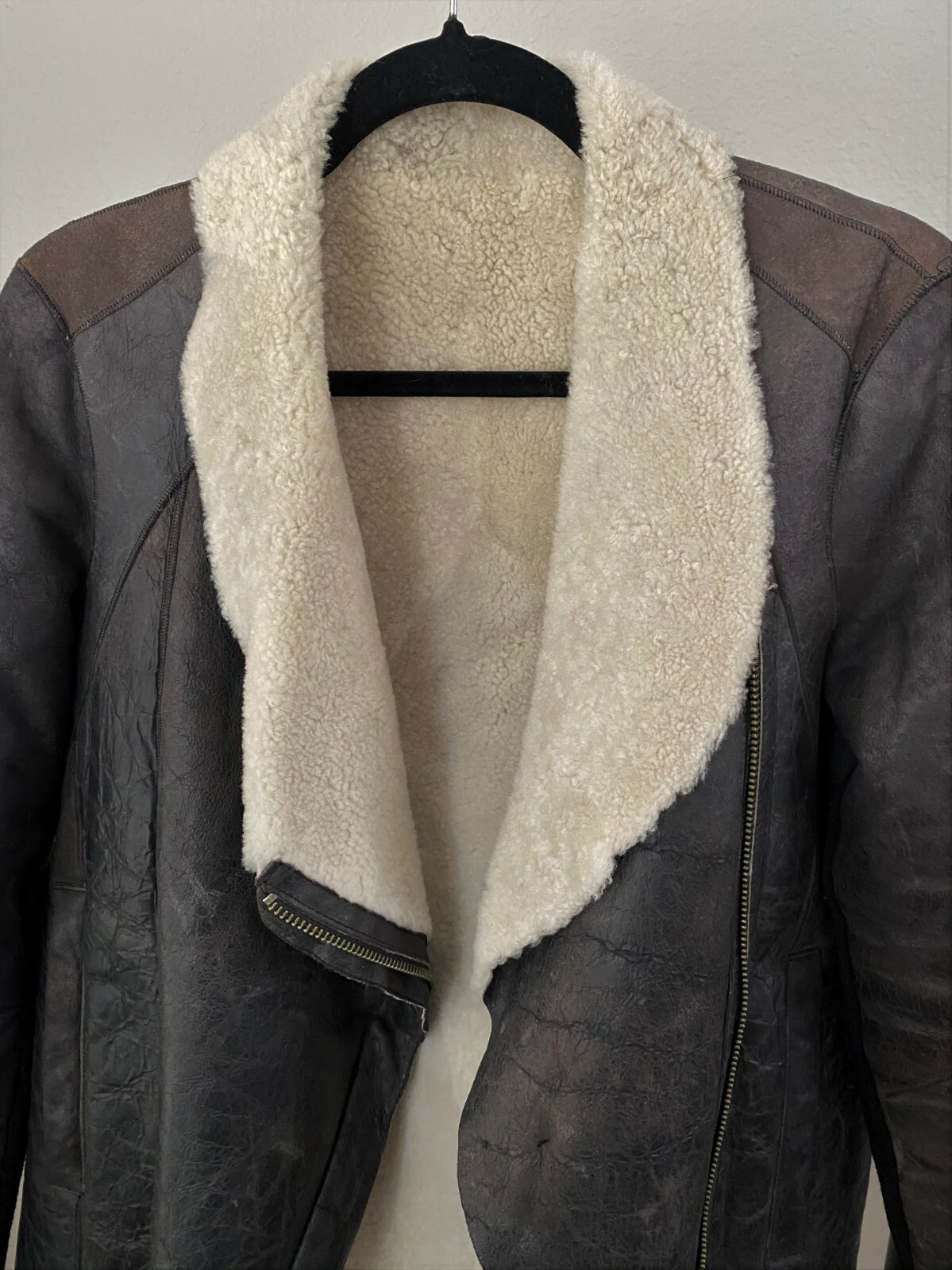 HELMUT LANG $2,195  WEATHERED LEATHER SHEARLING JACKET COAT SIZE S  M image 3