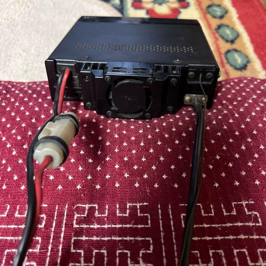 YAESU FT-4800 IS A DUAL-BAND FM TRANSCEIVER IDEAL FOR AMATEUR