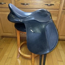 Wintec Wide All Purpose Saddle 17.5” Seat Draft XW XXW Changeable Gullet