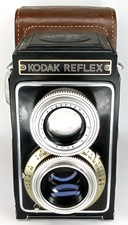 VTG Cold War Era Kodak Twin Lens Reflex Camera & Case Made In USA New Arrival