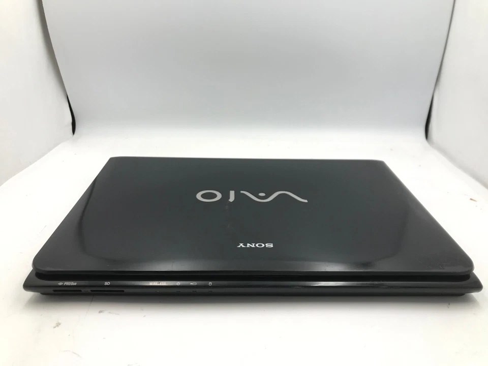 Sony VAIO SVE14 14" Laptop Intel Core i3-3110M 6Gb RAM Good Battery NO HDD- MZ - Image 2 of 4