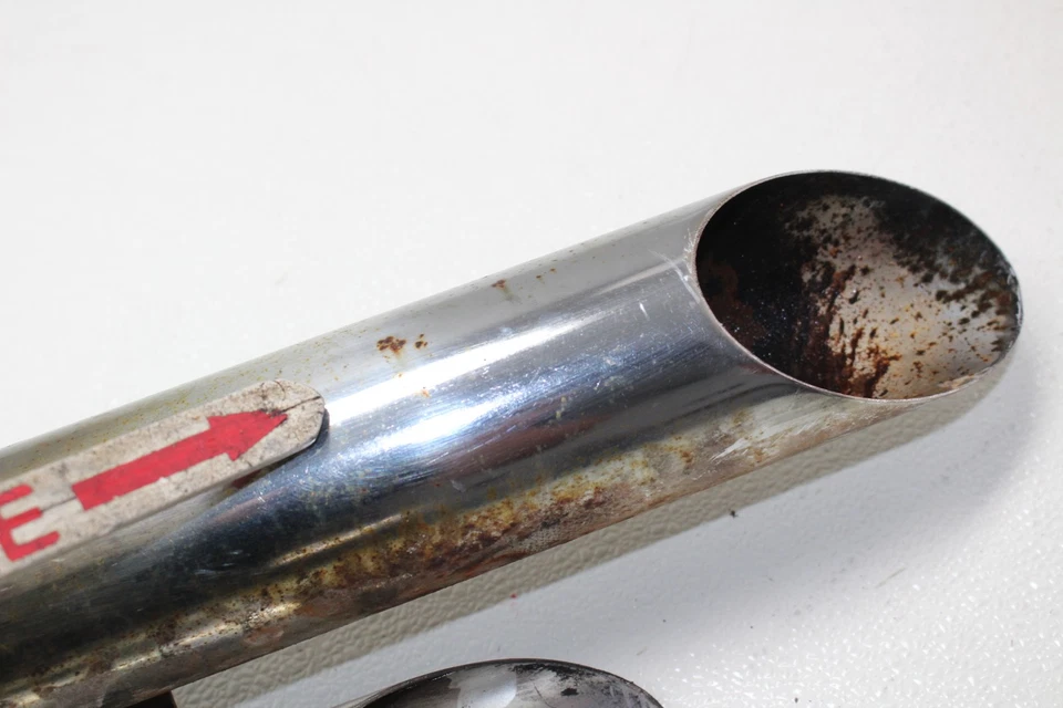 HONDA MAGNA 750 VF750C 1994-2003 TUBO DE ESCAPE DERECHO SILENCIADORES Foto 2 de 4