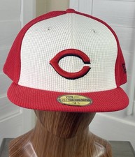 New Era 59Fifty MLB Cincinnati Reds Thermal Red/Off White Fitted Hat Size 7 3/4