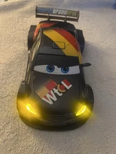 Disney Pixar Cars World Grand Prix Max Schnell Lights And Sounds 9"