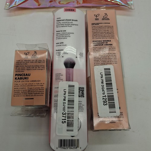 Face Brush & Bronzer Bundle Real Techniques, e.l.f. 4-Piece Set - Picture 2 of 3