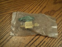 Vintage Brass Nupro B-4p4t1 1/4 Turn Threaded 1/4 Plug Valve W/ Swagelok Out Vintage Brass Nupro B-4p4t1 1/4 Turn Threaded 1/4 Plug Valve W/ Swagelok Out