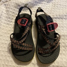 Chaco Size 2 Pink Blue Girls Outdoor Sandal Strapping Adjustable