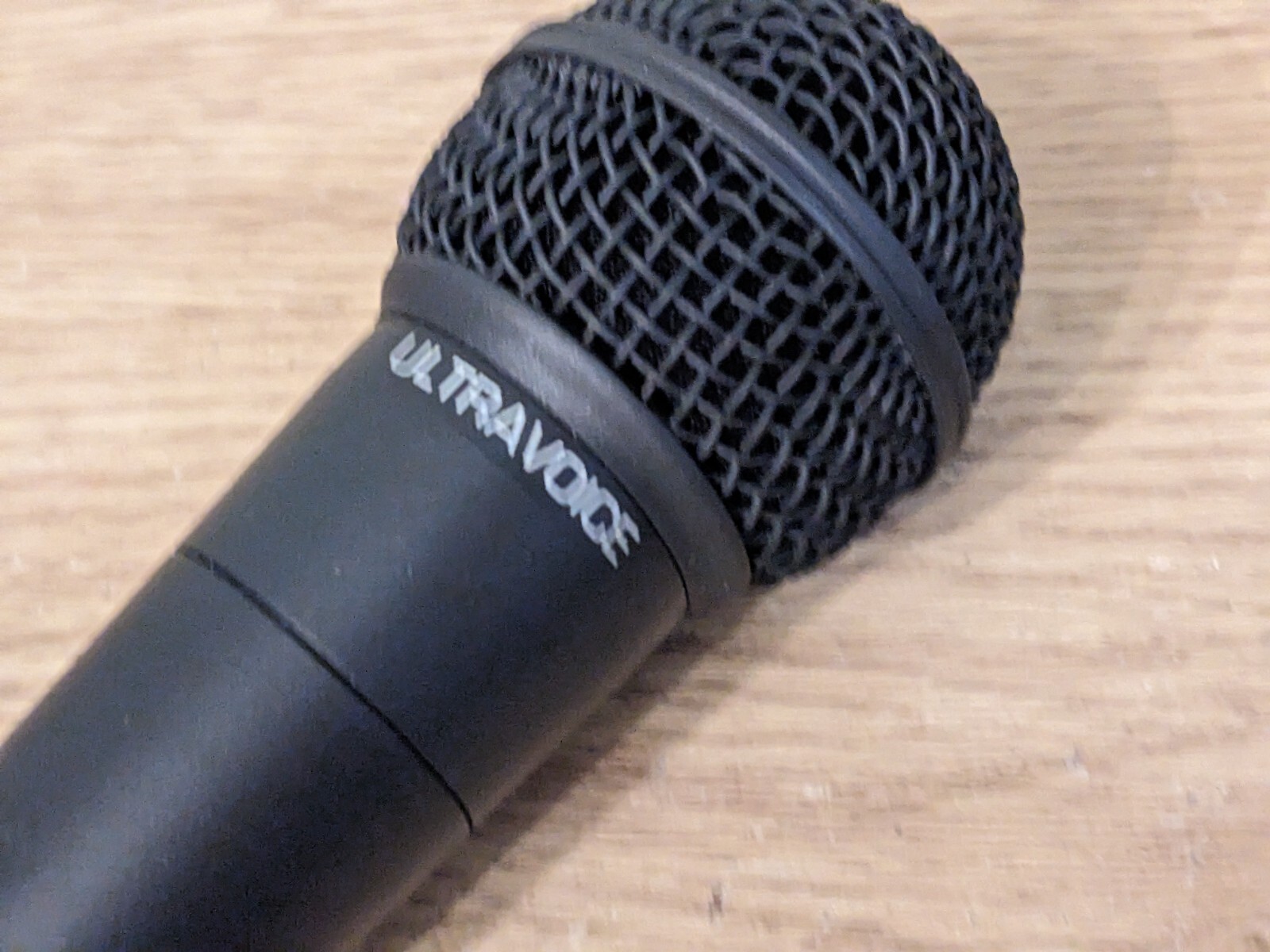 Behringer XM8500 Ultravoice microphone dynamic cardioid vocal mic XLR wired eBay