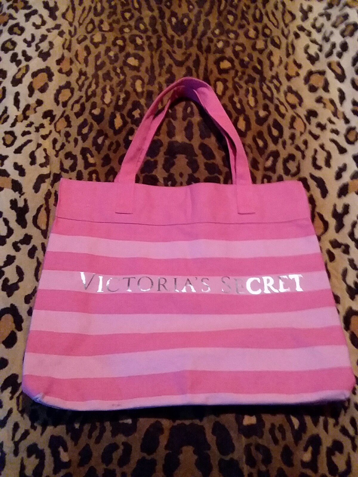 Large Tote Bag vs Regular Size Comparison-image