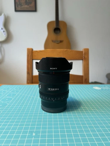 Sony FE 20mm f/1.8 G Ultra-Weitwinkelobjektiv - Bild 1 von 5