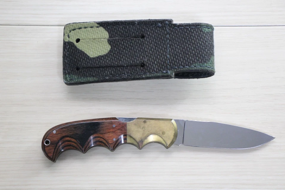 Cuchillo plegable con mango de madera de buitre AL MAR 1006 Seki Japón con funda de camuflaje D73 Foto 2 de 4