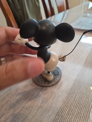WDCC The Delivery Boy Topolino "Ehi Minnie, vuoi andare Steppin?" - Foto 5 di 9