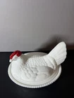 VTG Westmoreland White Milk Glass Hen on Nest Covered Dish W/ Split Tail