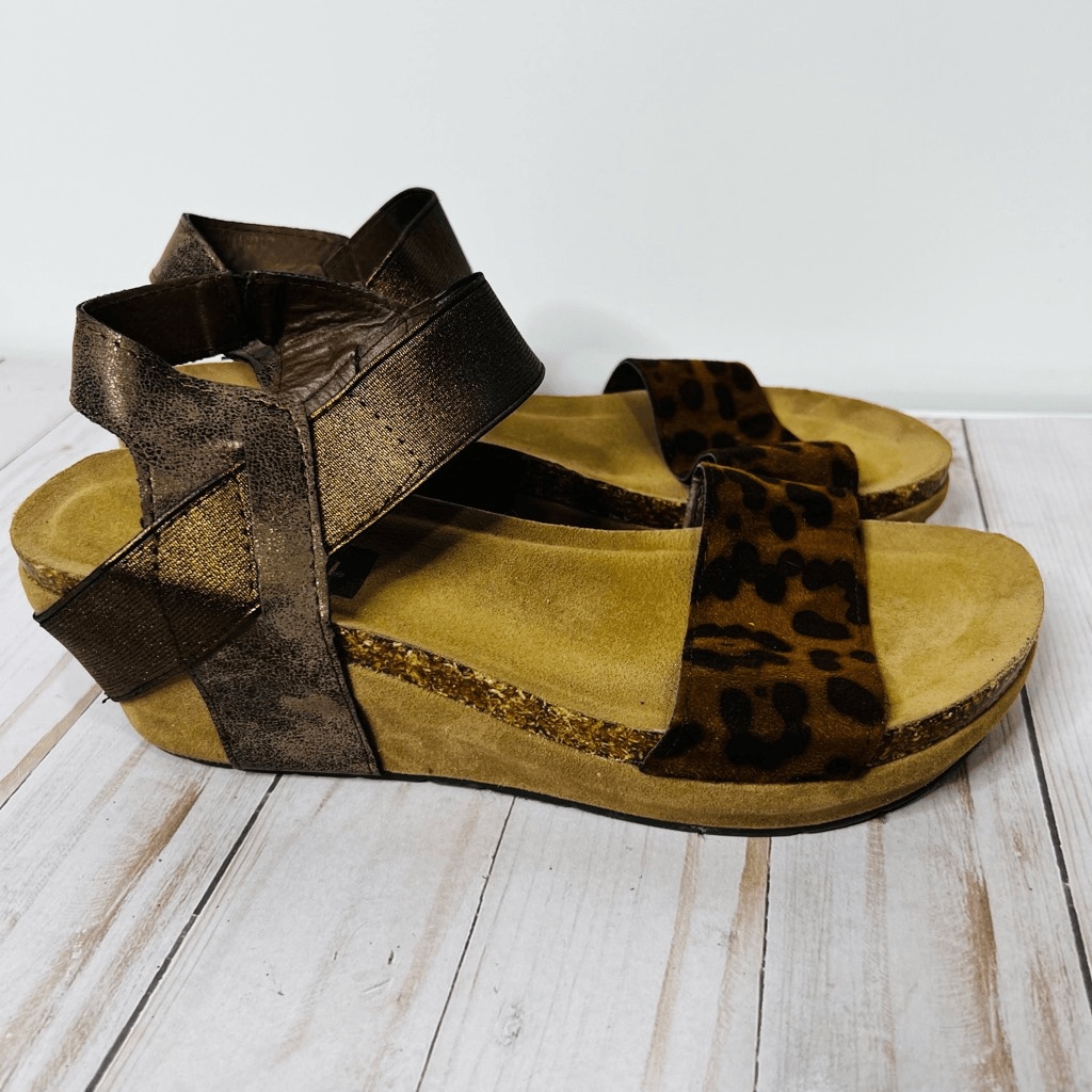 Natural Reflections Women's Brown Leopard Wedge Shoe Size