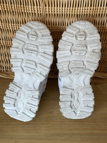 Woman’s White Cheetah Print Paorengo Gym Shoes Size 6 European 36 - Picture 6 of 6