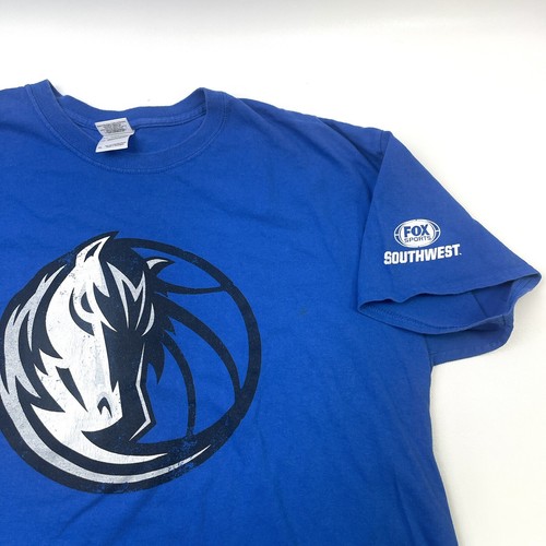 NBA Dallas Mavericks Fox Southwest Stadium Souvenir Blue T-Shirt Men's Size L - Picture 7 of 9