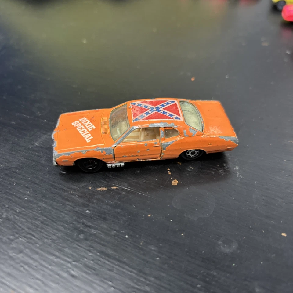 Yatming Plymouth Nº 1057 Dixie Special Foto 2 de 4