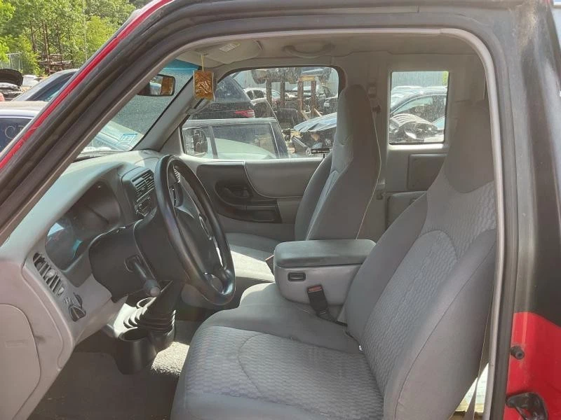 Rejilla MAZDA B3000 PICKUP 01 02 03 04 05 06 07 08 Foto 4 de 4