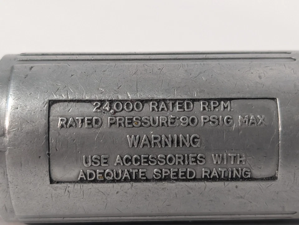 Amoladora recta neumática Chicago con estuche, 24.000 rpm 90 psig Foto 3 de 4