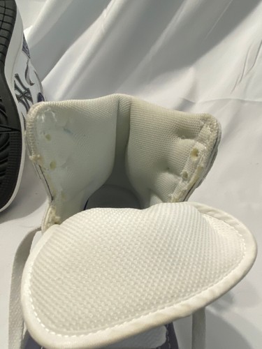 MLB New York Yankees Sneakers High Tops Boys Youth Size 4.5 See Measurements - Picture 11 of 12