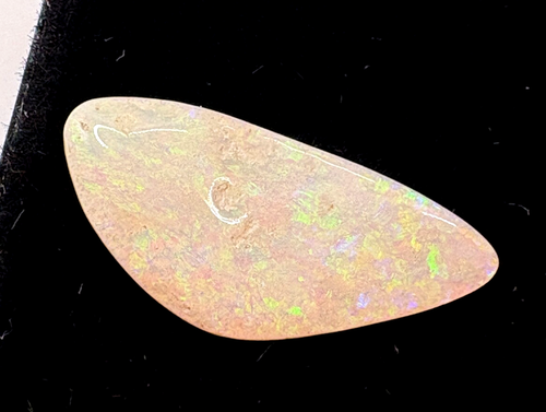 Nice 2.26 Cts. Aust. Opal, Coober Pedy, Triangle Shape Loose Stone - Bild 1 von 9