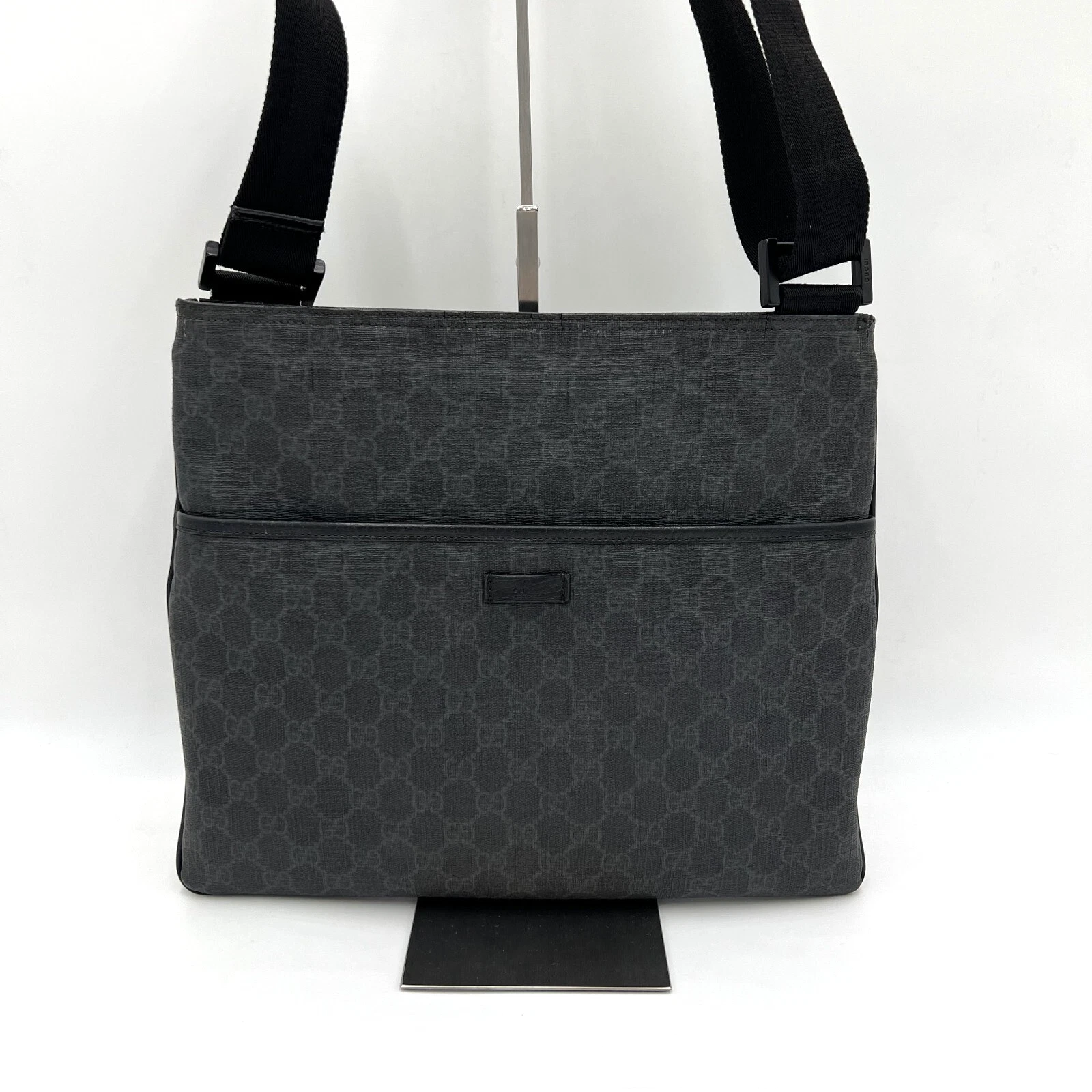 Sac bandoulière GUCCI Messenger Bag 162904 noir GG Supreme fabriqué en Italie OCCASION