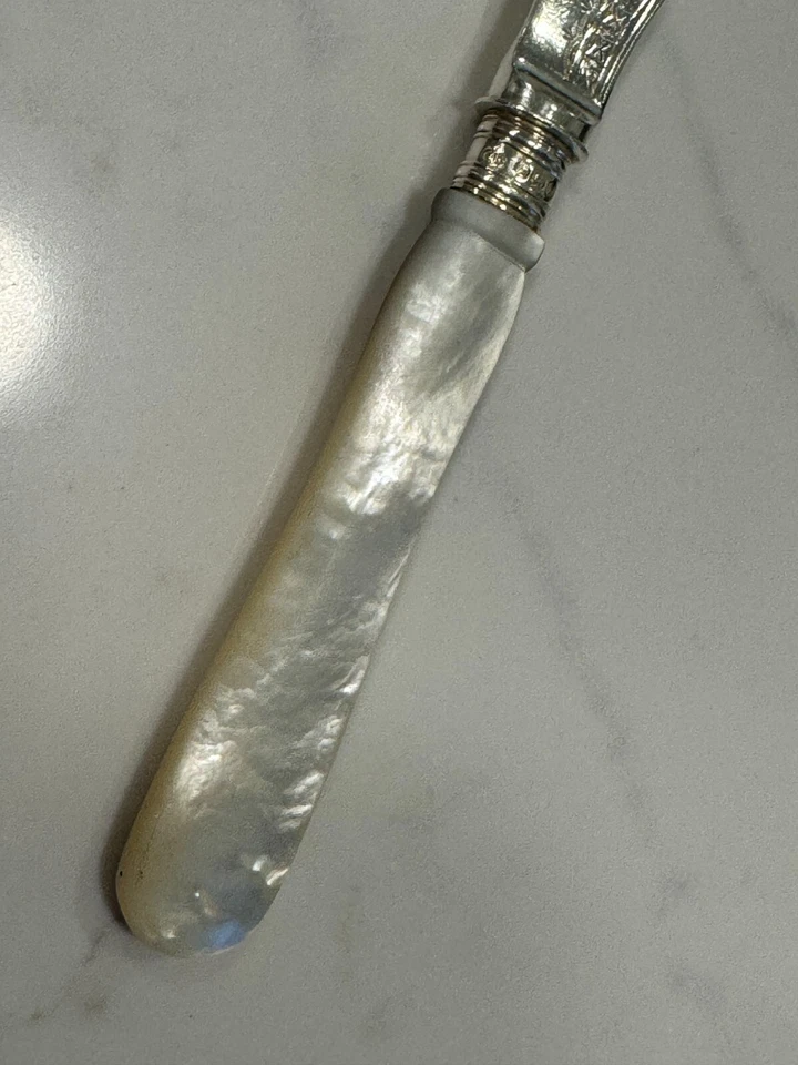 纯银奶酪刀 1896 年雕刻珍珠母手柄英格兰 7 英寸长 — 第 2/4 张图片