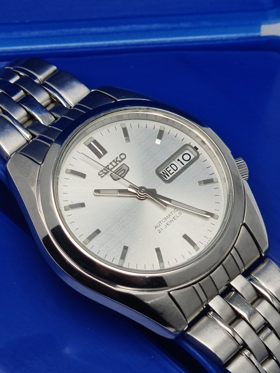 Seiko 5 Automatic Day/Date Vintage Men's Watch 7s26-01V0 | eBay