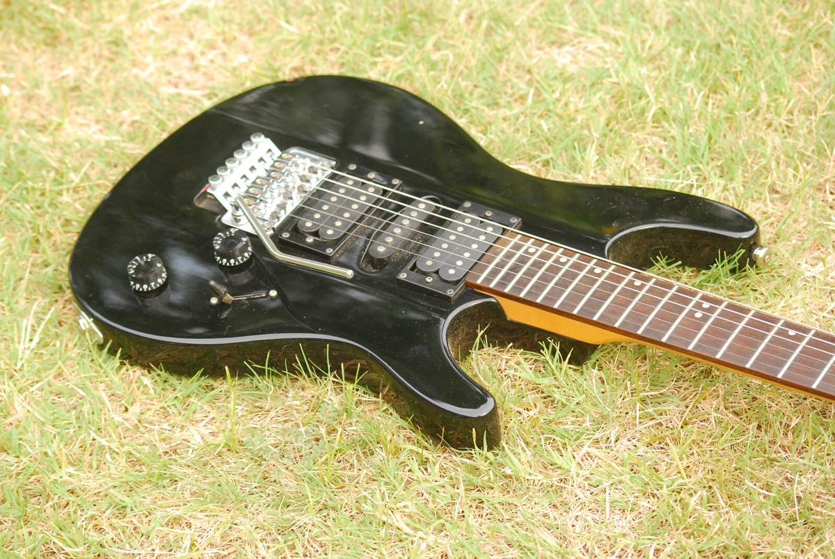 Washburn WG 230 Super Strat Floyd Rose Electric Guitar | eBay