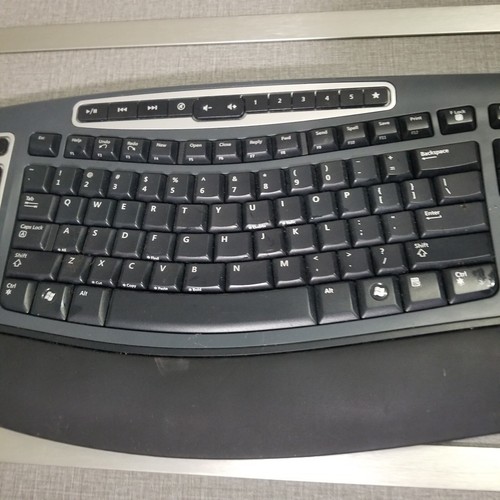 Microsoft Comfort Keyboard 5000 Model 1394 Wireless Keyboard No Dongle - Picture 3 of 8