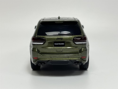 Jeep Grand Cherokee Retrocede Y Ve Verde LHD 1:36 Escala Tayumo 36170213 - Imagen 4 de 8
