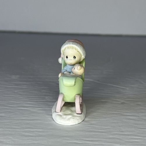 Vintage Precious Moments Baby’s First Christmas 2” Mini Figurine Baby In Sled - Picture 2 of 4