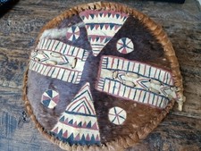 altes afrikanisches Stammes-Schild Massai Kenia Tansania Tribal Art Lederschild
