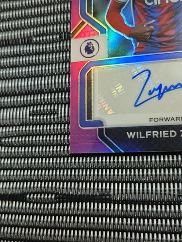 Panini Prizm Premier League 2022-23 Signatures Wilfried Zaha /25 Purple Auto - Bild 5 von 6