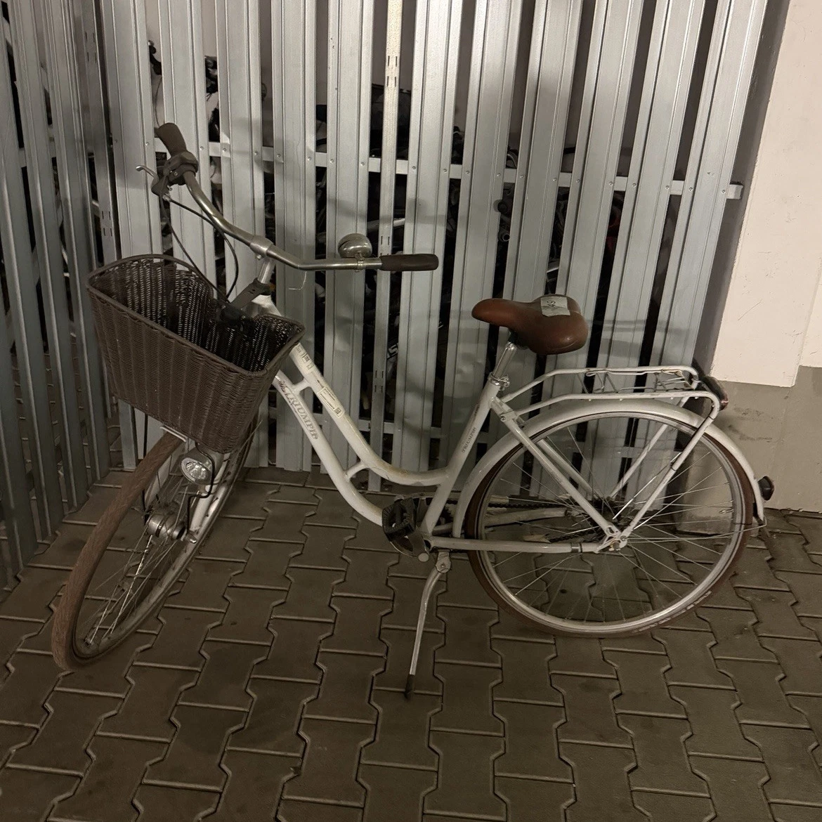 cinelli sattelstütze VAI – Cinelli Official Mountainbiken & Radfahren rund Farbe_Beige This system minimizes pressure Car Model:Model Y Juniper(25.3+)Gear Shift Stalk + Mini screen-A
