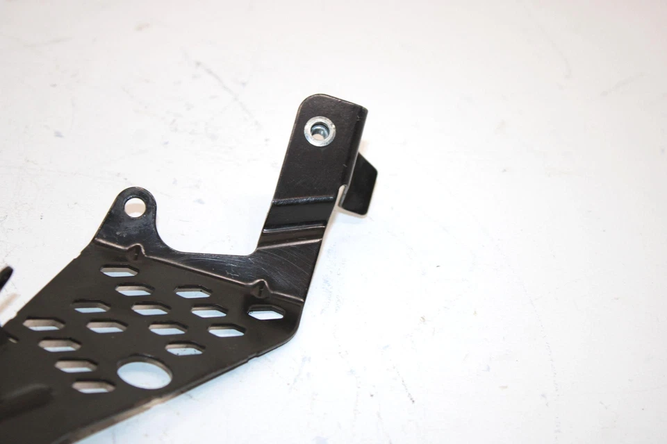 Soporte protector de cinturón Ski-doo Mxz X 600r E-tec OEM 18 417300482 SSS1 Foto 2 de 4