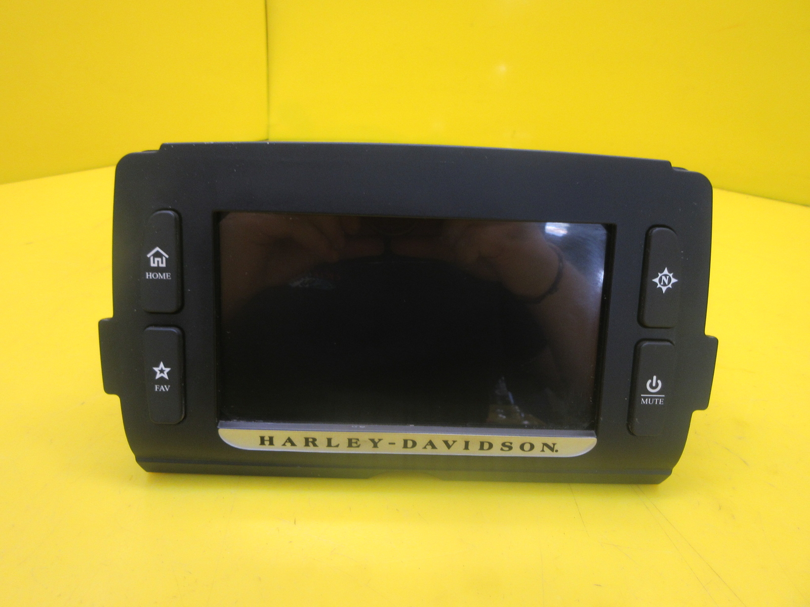 OEM 1418 HARLEYDAVIDSON BOOM BOX 6.5 GT RADIO STEREO SCREEN ROAD
