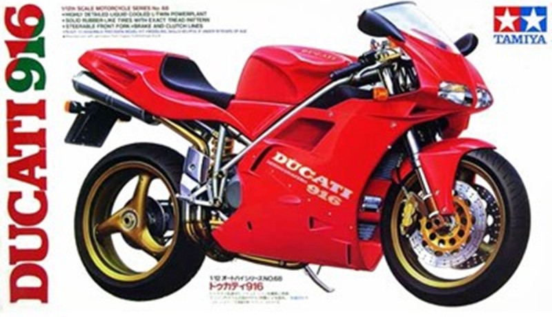 Ducati 916 Tamiya 1/12 pour exposition et collection de motos