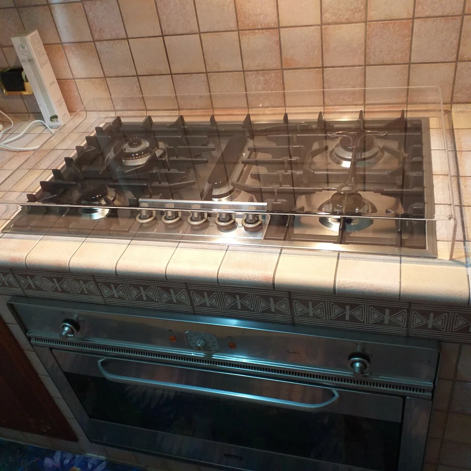 Coprifornelli copri fornelli copertura piano cottura in plexiglass CLASSICA - Immagine 3 di 4