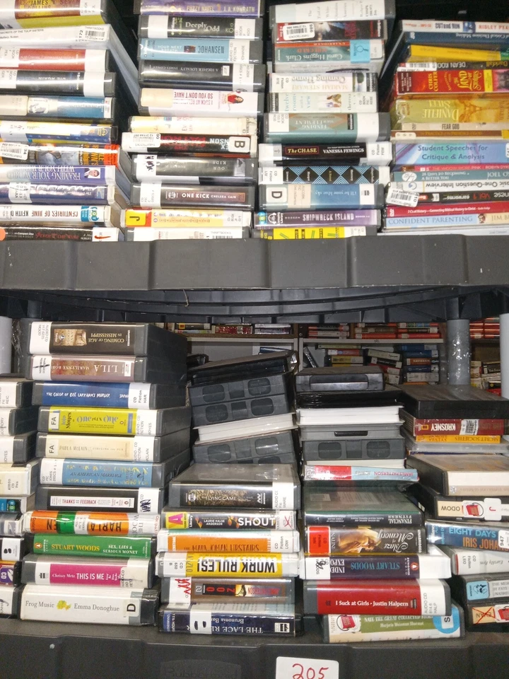 100s of AUDIOBOOKS ON CDS! top authors/ titles Pick & Choose! Build & Save! SALE — 第 4/4 张图片