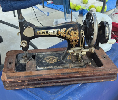 Frister & Rossmann Vintage Original Hand Crank Sewing Machine Black/Gold Decals