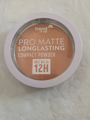 trend It Up Pro Matte Longlasting Compact Powder 9 g - Nr. 028