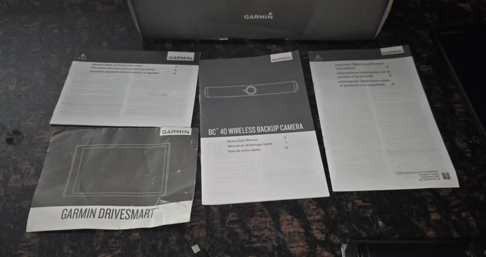 Garmin DriveSmart 65 & Traffic with Garmin BC 40 Wireless Backup Camera Bundle - Image 3 of 4