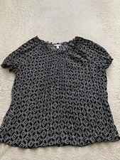 Croft & Barrow Women Geometric Short Sleeve Pleated Blouse Black Size 2X