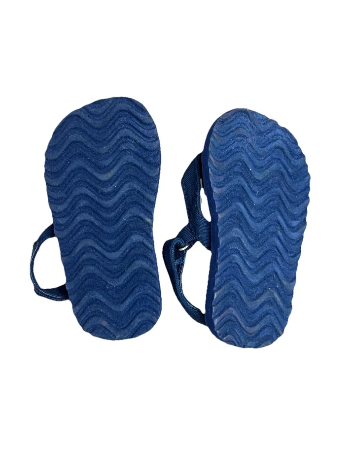 Disney Mickey Mouse toddler flip-flop sandals with a back strap. Sz 3-3.5 - Image 3 of 4